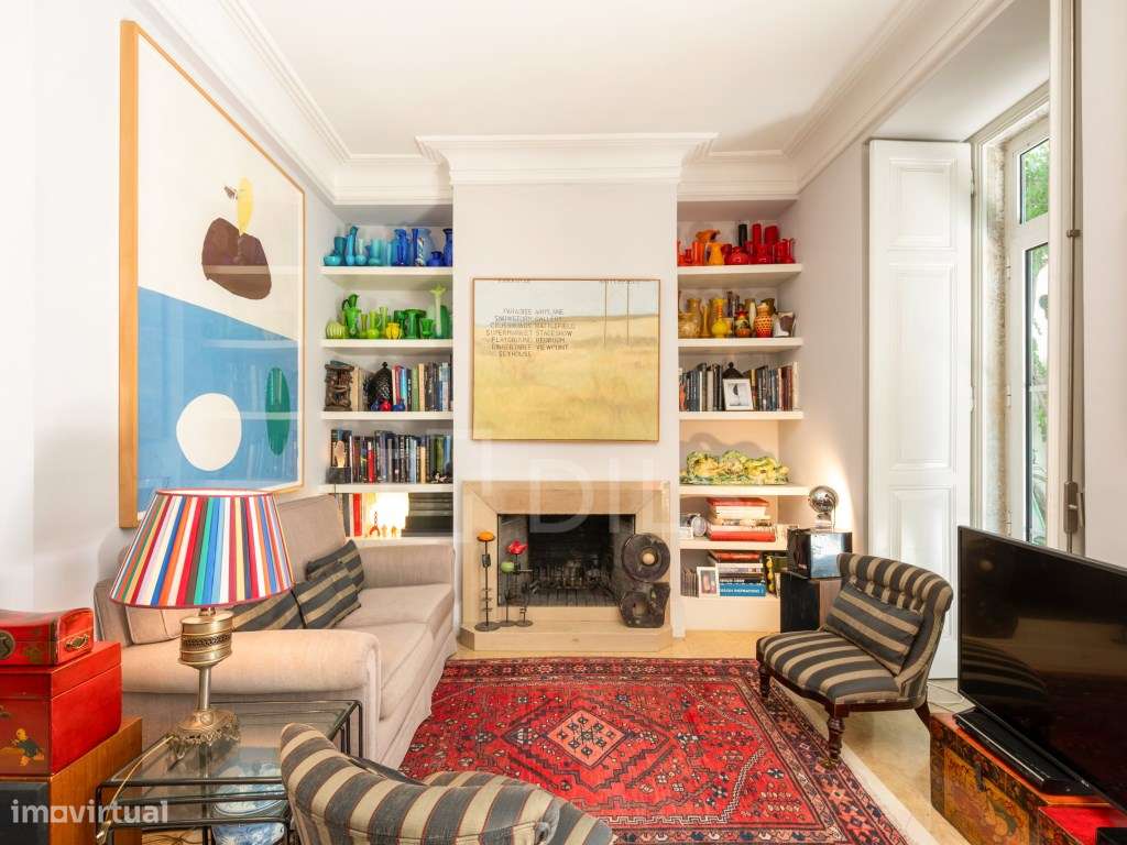 Apartamento T5 duplex com jardim de 35m2 no Campo Mártires da Pátri... - Grande imagem: 5/50