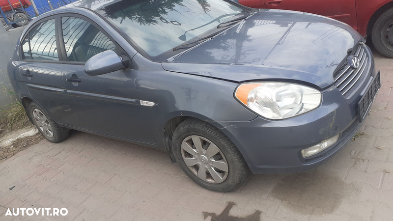 Armatura Bara Fata Hyundai Accent 2008 Berlina Albastru - 4