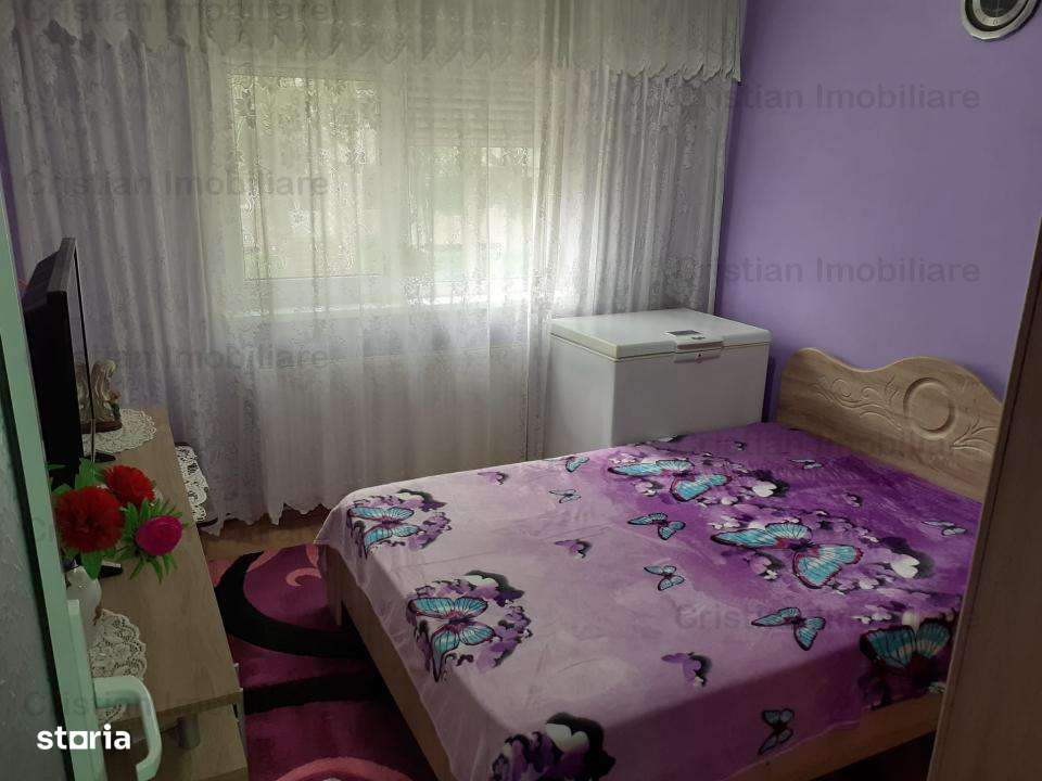 ETAJ 1, apartament 3 camere, MOBILAT SI UTILAT, zona Viziru 1 - Imagine principală: 4/8