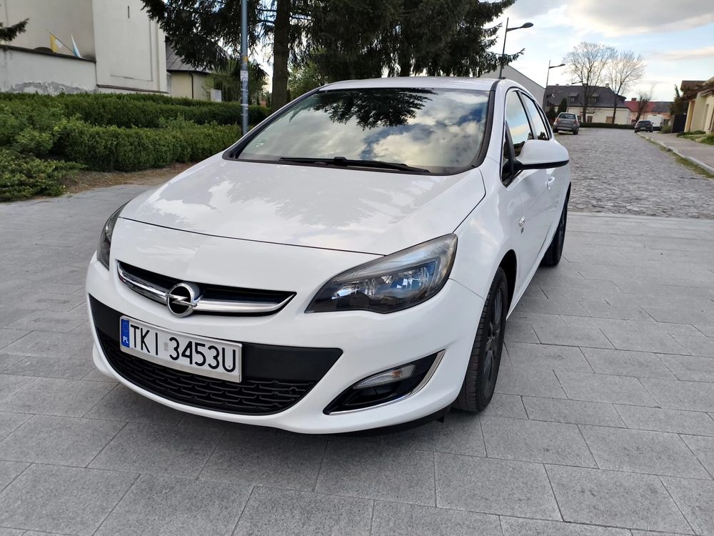 Opel Astra J 1.4 Edition 2012