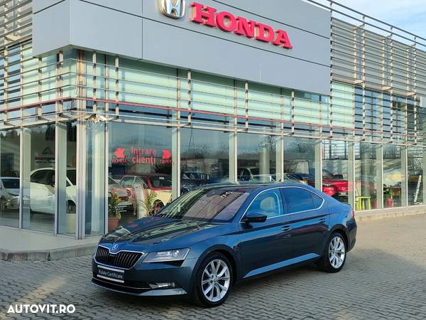 Skoda Superb 2.0 TDI 4X4 DSG Style - 1