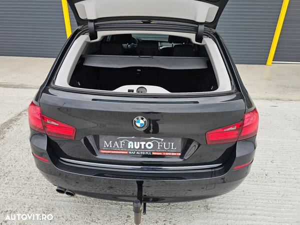 BMW Seria 5 518d Aut. Luxury Line - 12