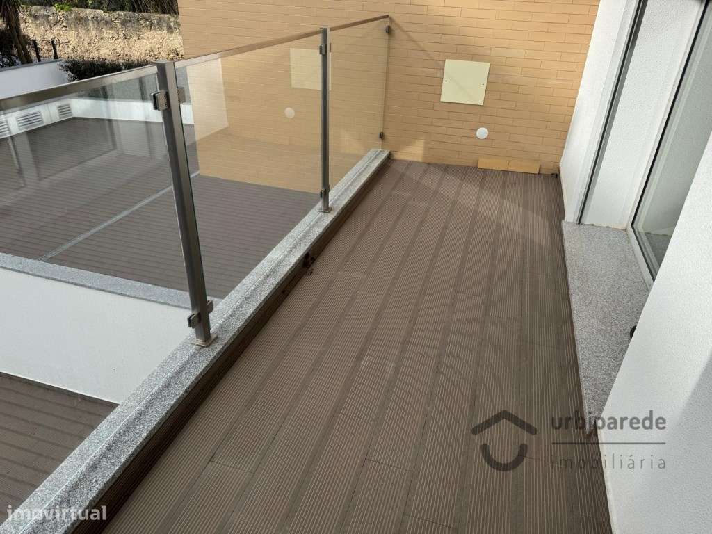Apartamento T3 a estrear em Carcavelos-18