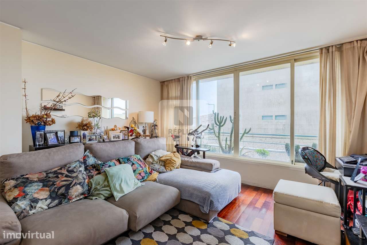 Apartamento T2 no Alto da Boa Nova, Leça da Palmeira-1