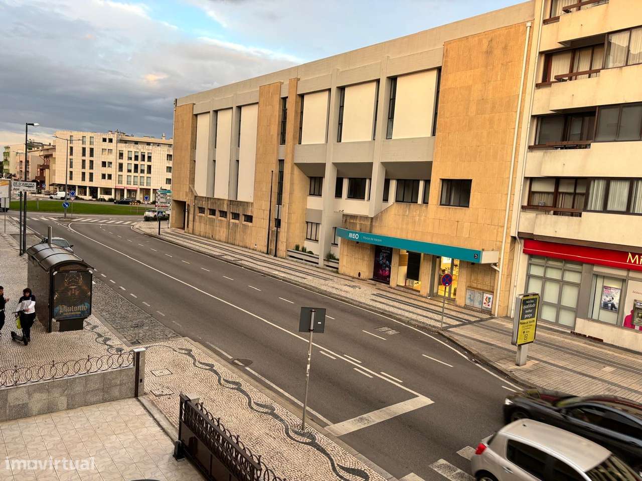 Arrendo loja de gaveto no centro da Póvoa de Varzim - Grande imagem: 4/5