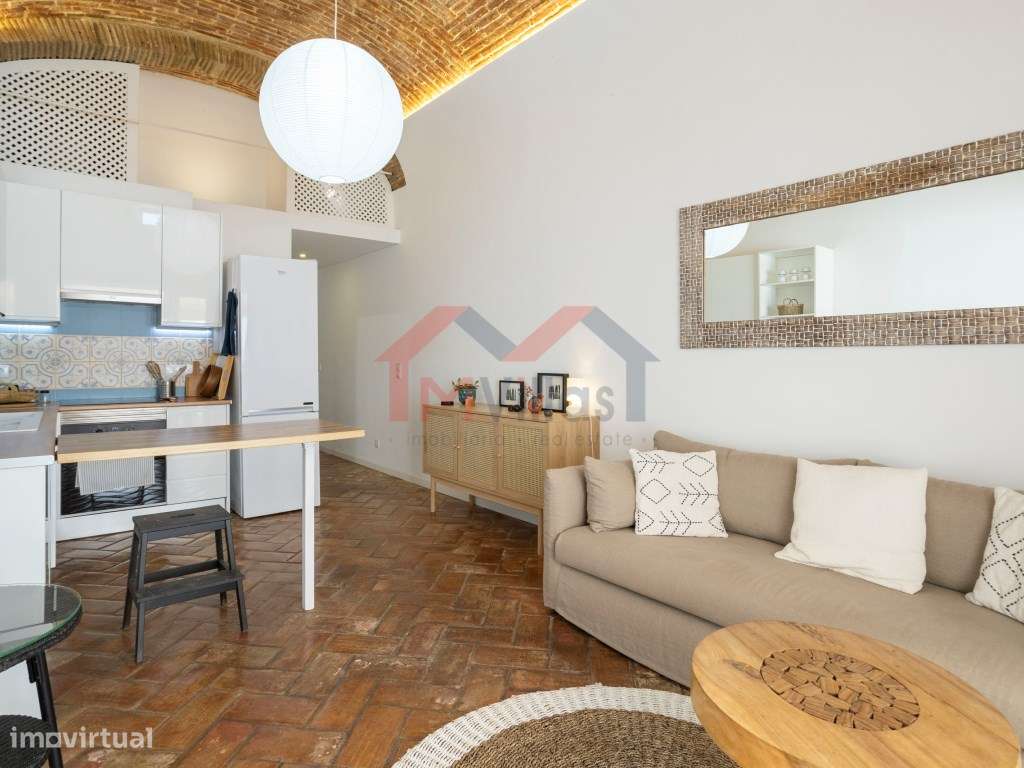 Moradia V2 geminada renovada - Olhão - Grande imagem: 5/25