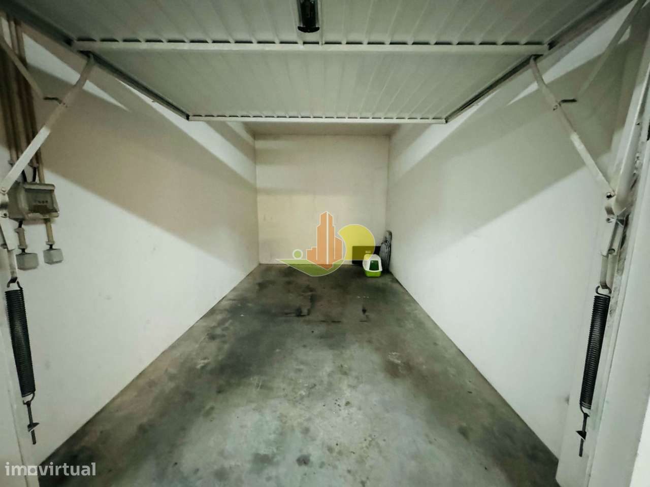 T3 com garagem e terraço-31