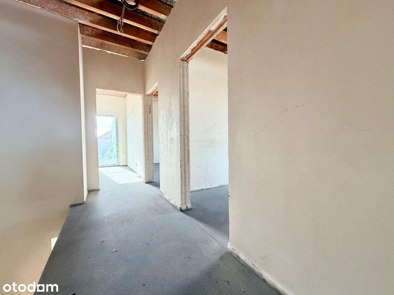 Dom z garażem i ogródkiem w wersji Premium-6