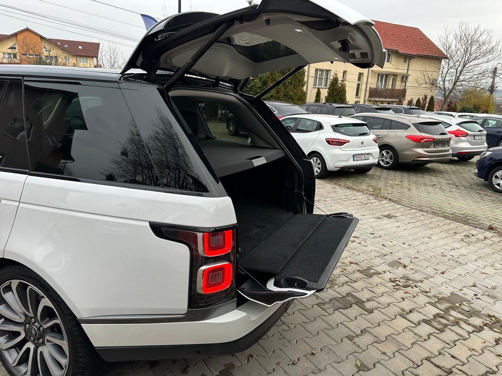 land-rover range-rover   3 0 i6 d300 mhev autobiography