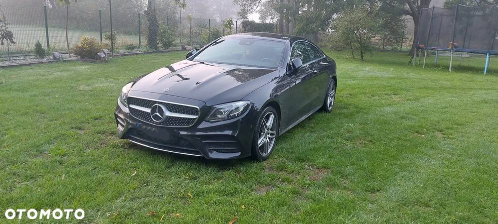 Mercedes-Benz Klasa E 220 d Coupe 4-Matic 9G-TRONIC - 2