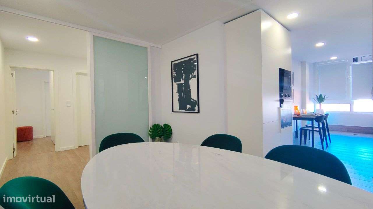 T3 semi-novo, totalmente equipado + lugar de garagem-6