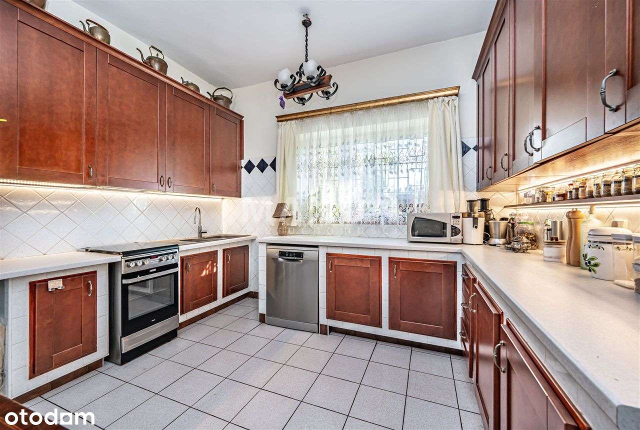 6 pokoi, duża działka, fotowoltaika, 0% prowizji-1