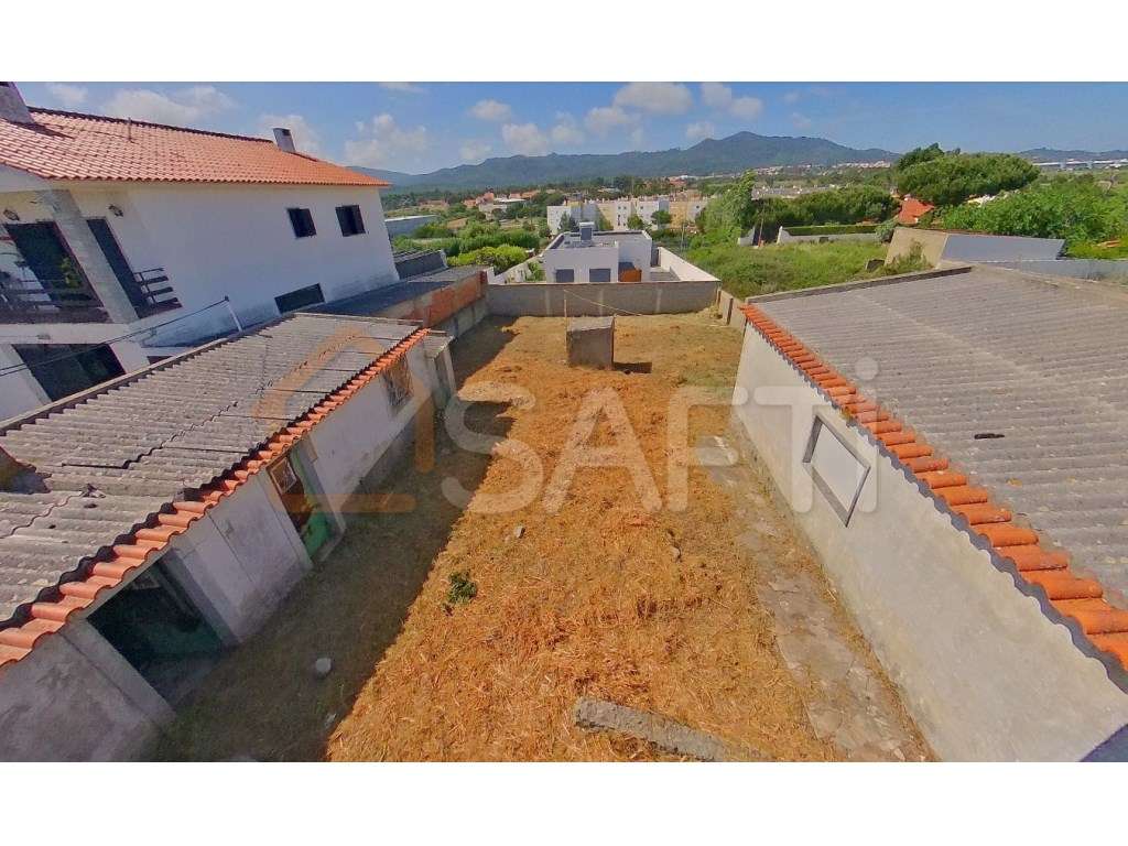 Terreno com 379m2 em Alcabideche - Grande imagem: 3/18
