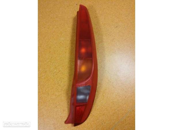 Farolim farol tras direito fiat punto 1999/2002 - 1