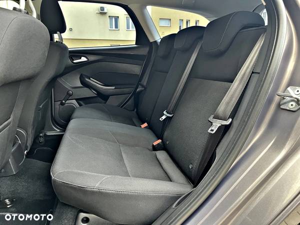 Ford Focus Turnier 1.0 EcoBoost Start-Stopp-System COOL&CONNECT DESIGN - 32