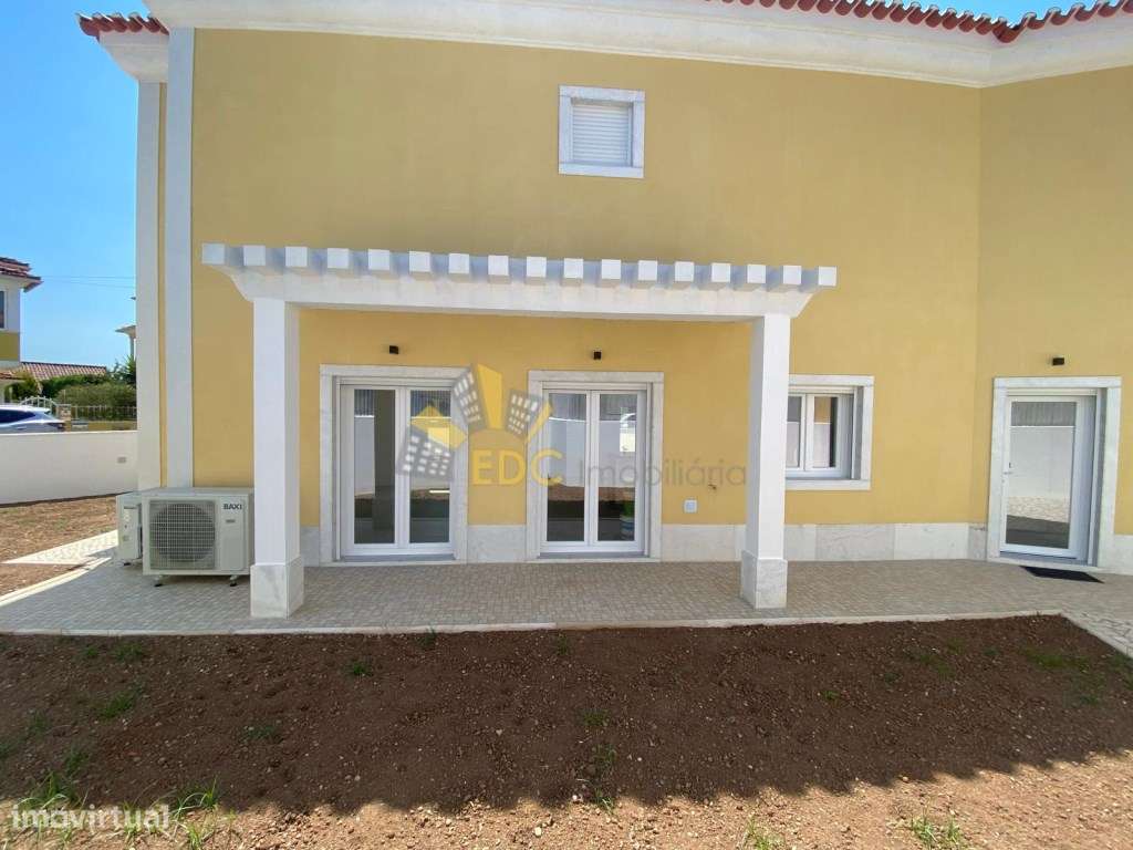 OFERTA ESCRITURA NOTARIAL| Moradia T3+1 | Construção Nova | Localiz...-59