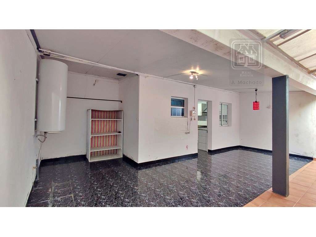 VENDA de CASA - MORADIA com garagem, jardim e quintal - Pico da Ped...-48