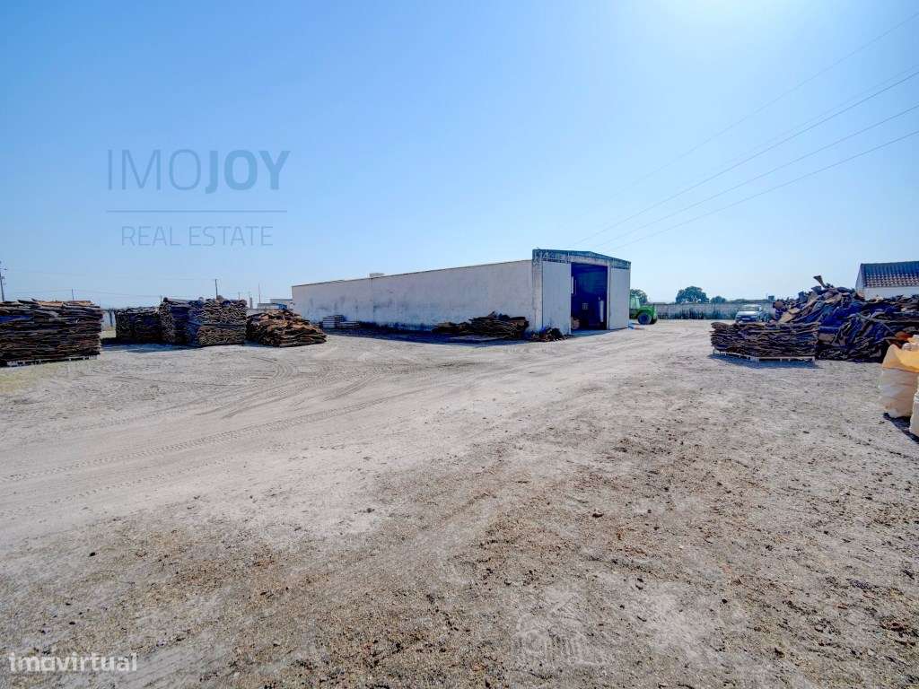 Armazém de 500m² e Moradia de Luxo T7 com 869m² de Área de Construç... - Grande imagem: 2/60