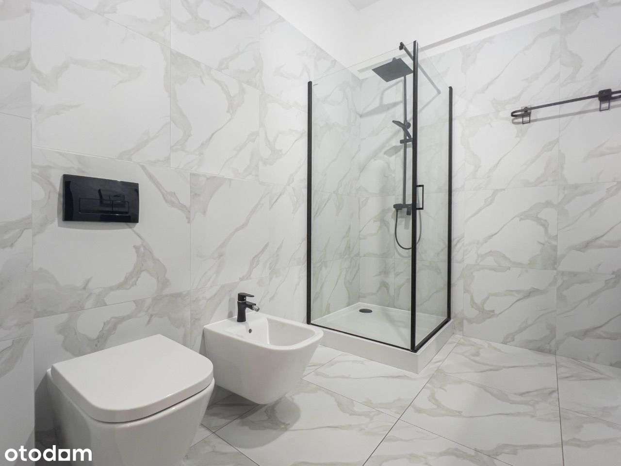 Nowy apartament z 2 Sypialniami Przy Deptaku-15