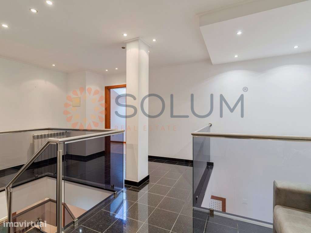 Duplex T4 no Montijo - Conforto e Localização Premium-19