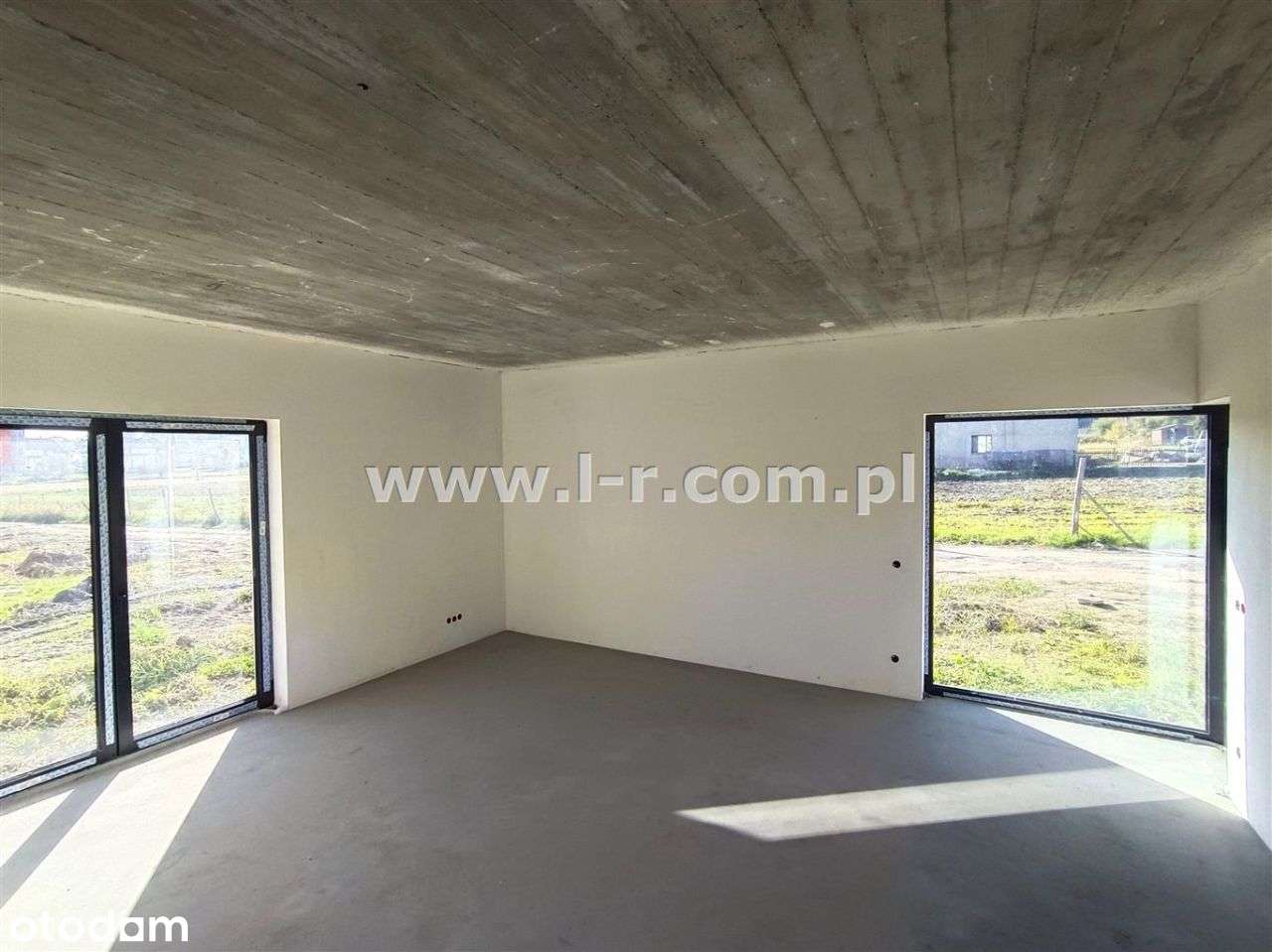 Przestronny Dom W Znakomitej Lokalizacji-18