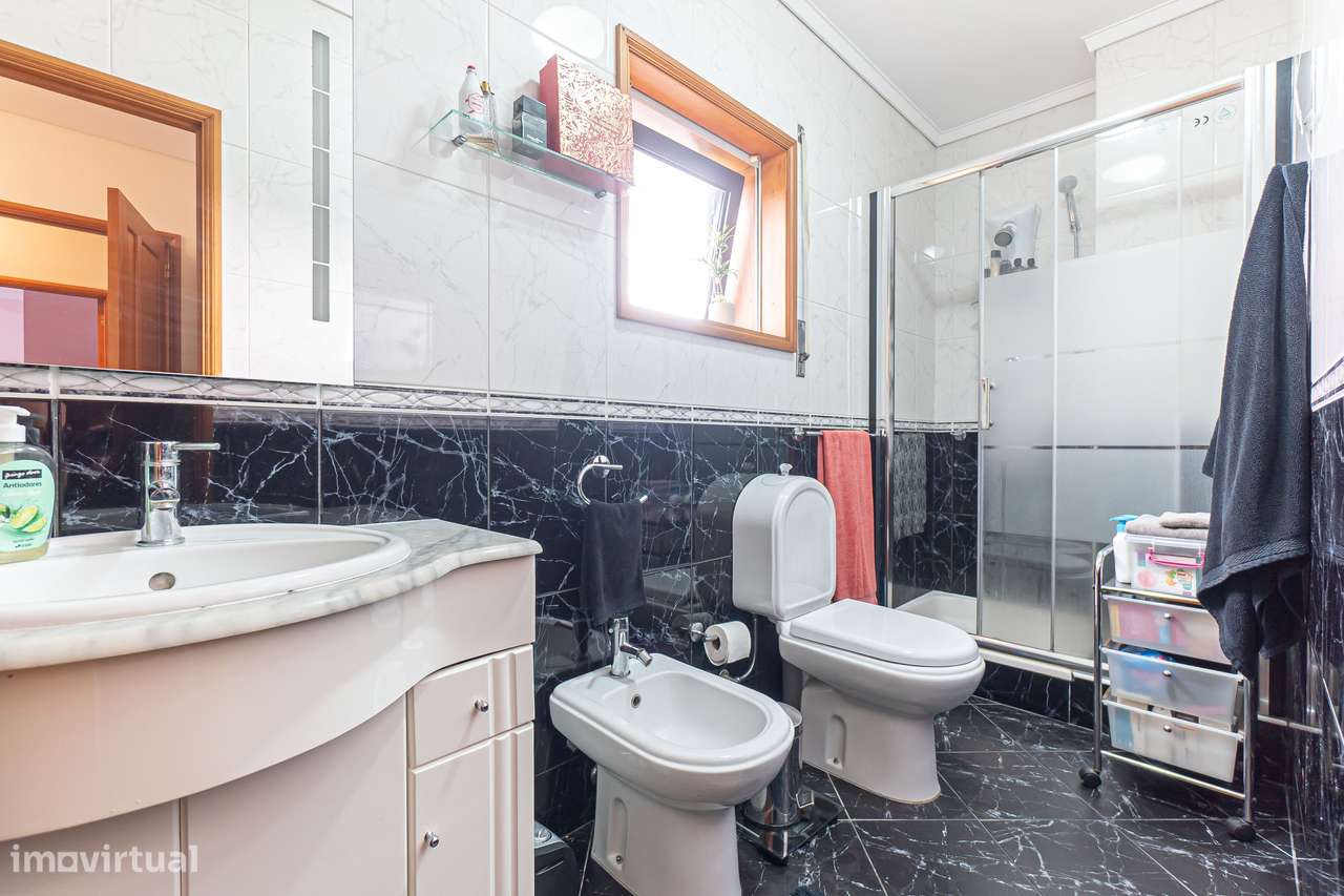 Apartamento T3 Duplex com Vista Mar em Esmoriz-24