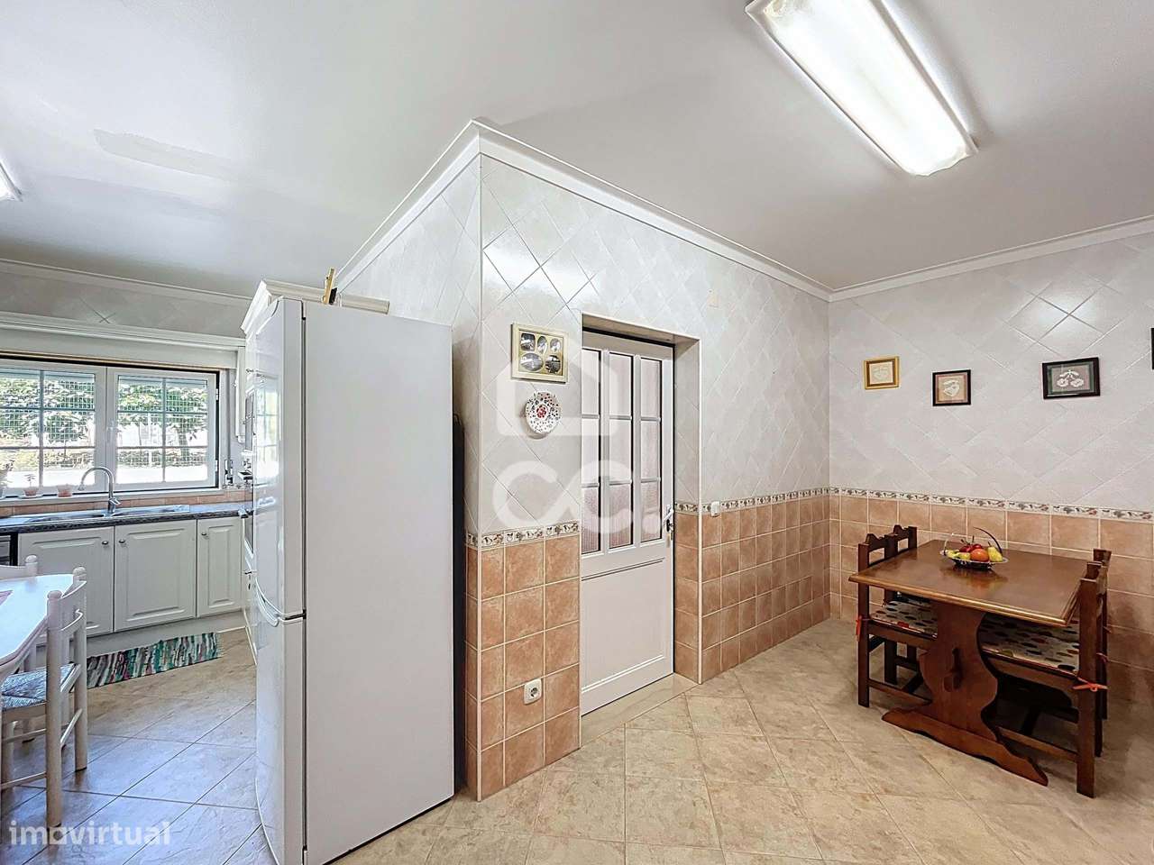 Moradia T4 com jardim, Casais da Serralheira-11