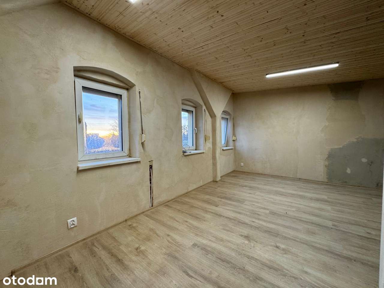 Kawalerka w Strzelinie z widokiem na miasto - Pełny obrazek: 4/9