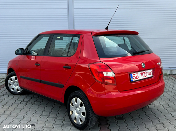 Skoda Fabia 1.2 HTP STYLE EDITION - 5