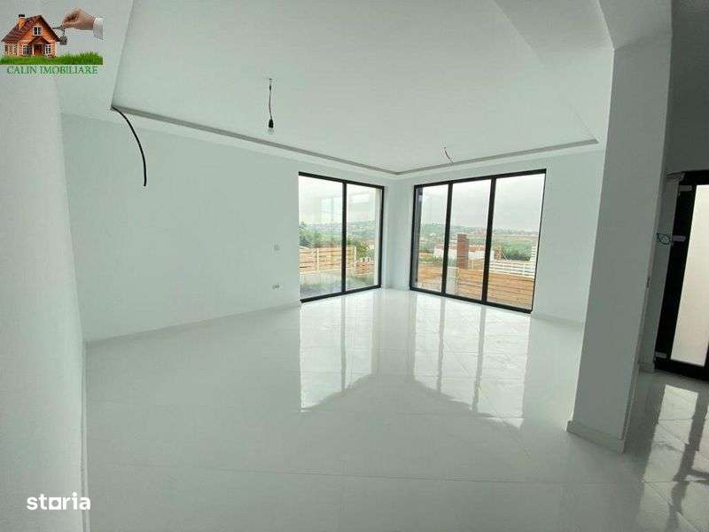 Vila Individuala in VALEA ADANCA 190.000 euro +TVA - Imagine principală: 4/17