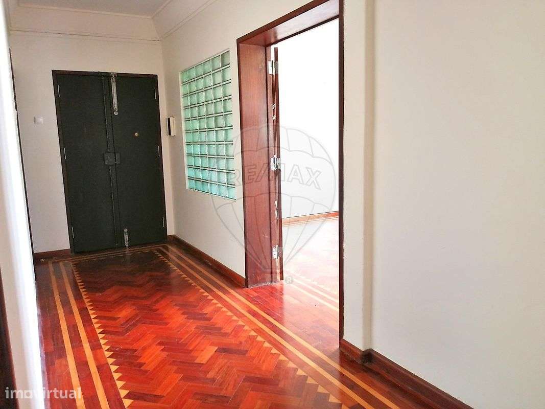 Apartamento T5 para arrendamento - Grande imagem: 2/11