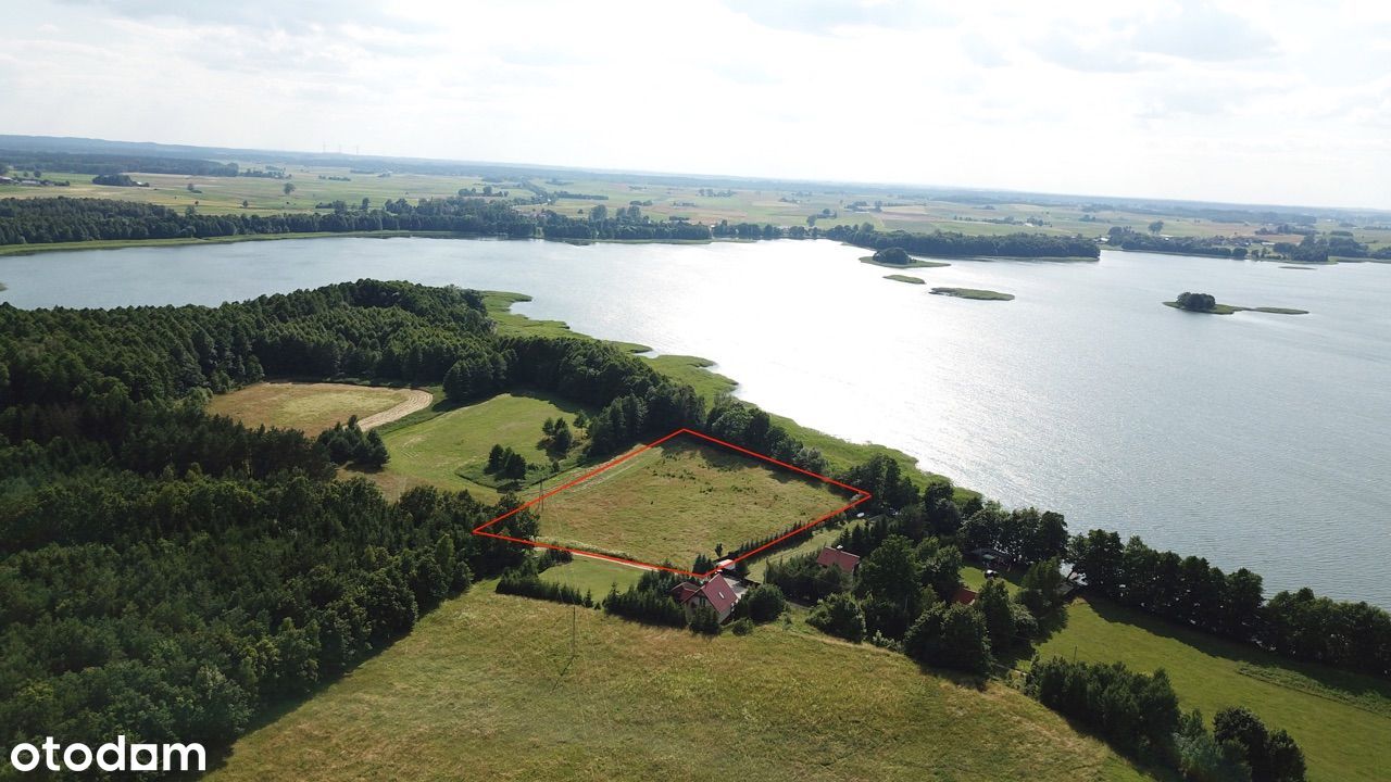 Działka budowlana nad jeziorem z linią brzegową