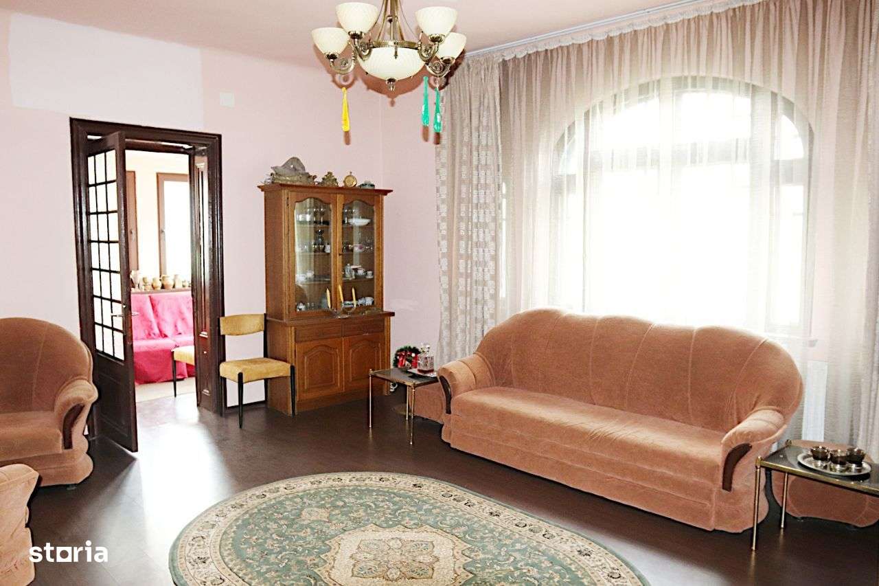 Apartament 4 camere, in vila - Sinaia - Imagine principală: 2/12