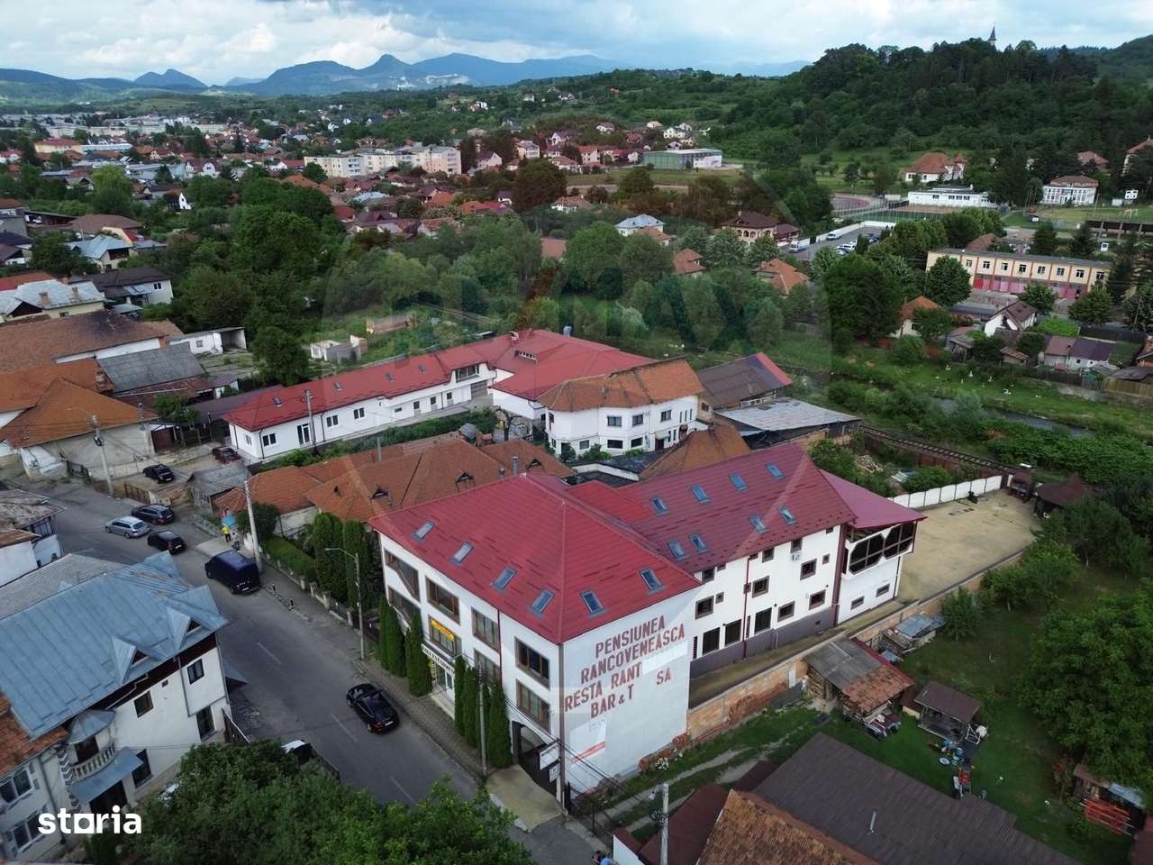 Pensiune de vânzare în Câmpulung Muscel - Afacere la cheie - Imagine principală: 2/18