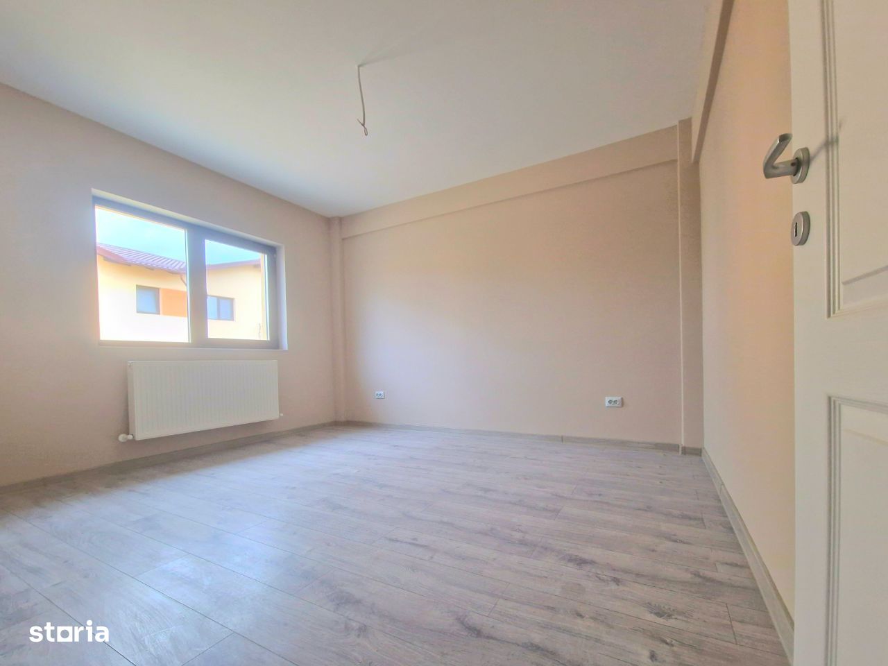 LIBER-Apartament cu 2 camere D- etaj 2/3- parcare-Lunca Cetățuii