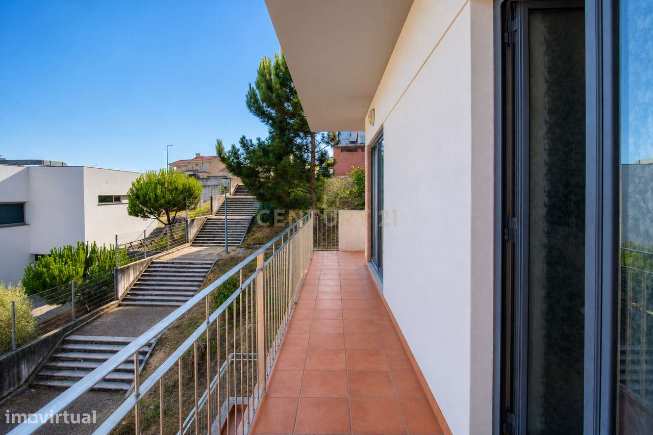 Apartamento T3 com Garagem Dupla na Quinta da Borloteira, Figueira da-8