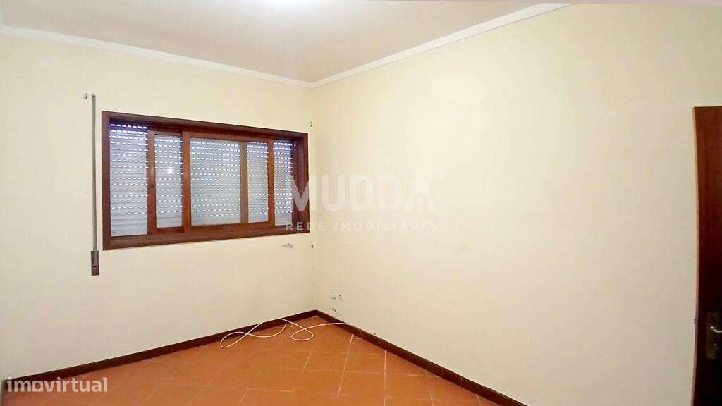 Andar moradia T2 Rés do Chão em Cesar (Oliveira de Azemeis) - Grande imagem: 4/8