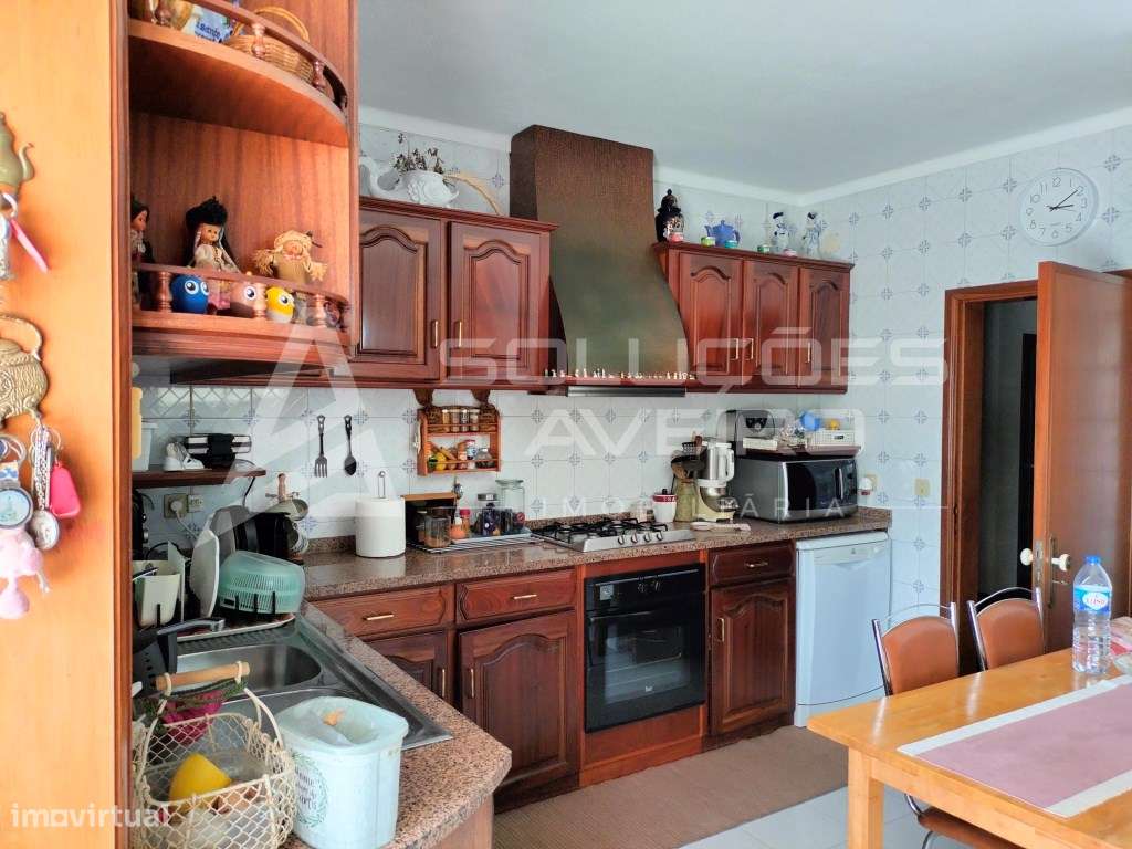 Moradia T4 com Piscina-33
