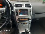 Toyota Avensis 1.8 Sol NAVI - 6