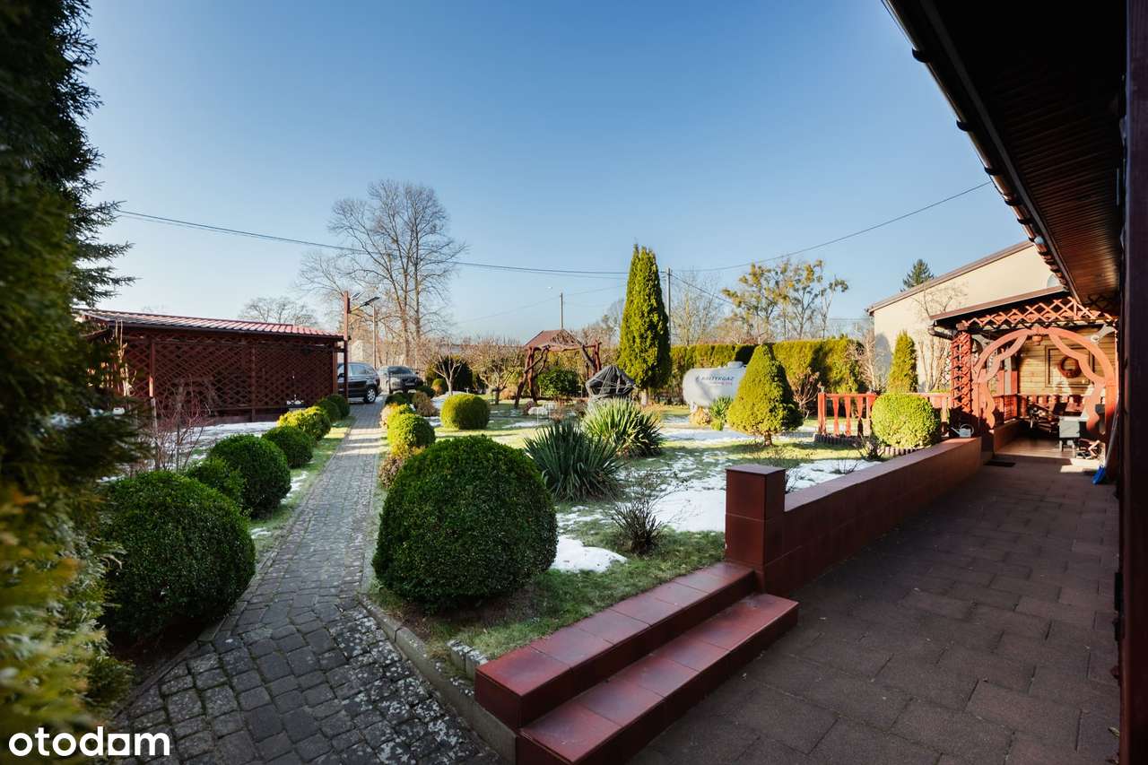 Dom parterowy po generalnym remoncie .-17