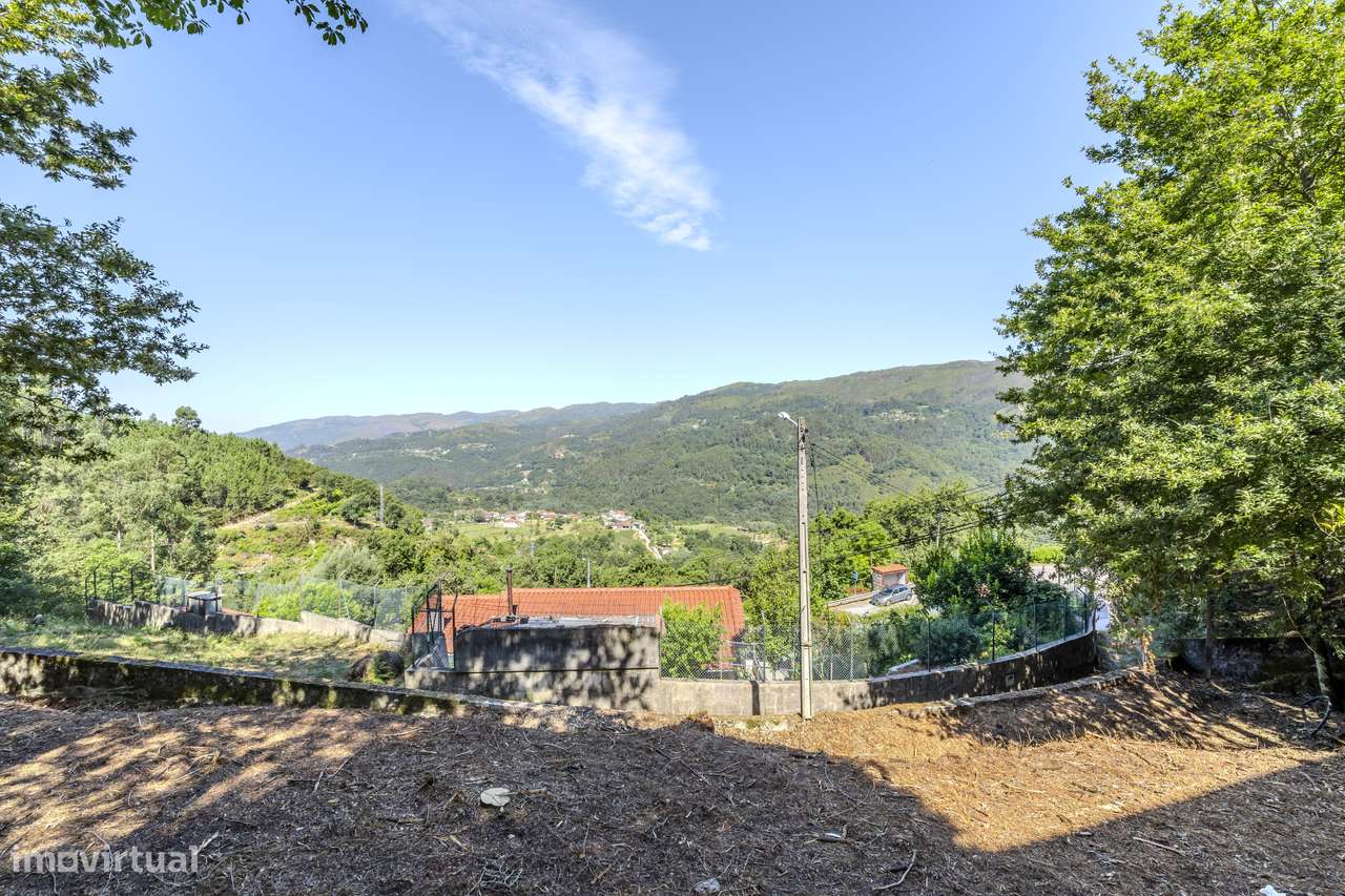 Moradia em Chamoim próxima ao Geres-13