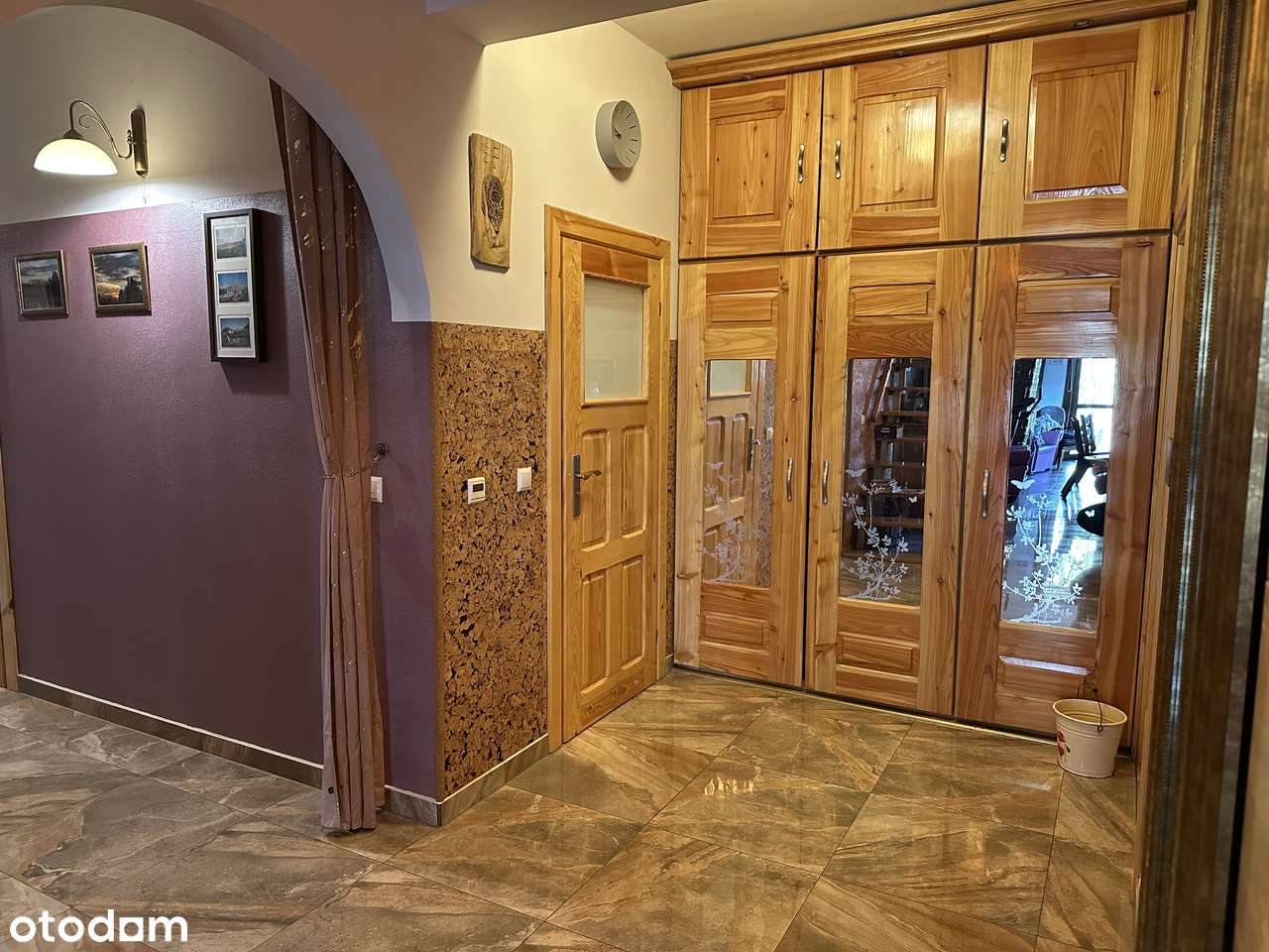 Wyjątkowy dom, klasyka i nowoczesność-16