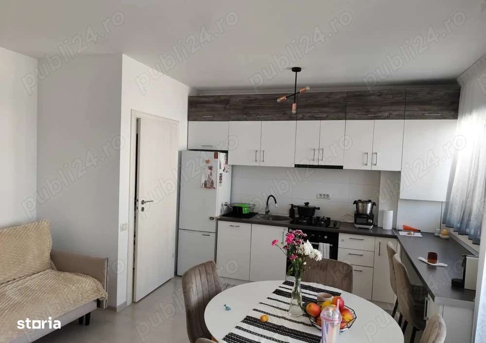 Apartament cu 3 camere | Zona Tractorul | Parcare Inclusa-1