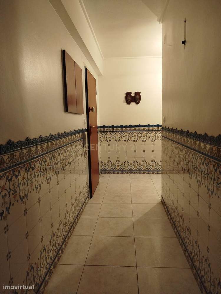 Apartamento T2 em Alto do Seixalinho, Barreiro-9