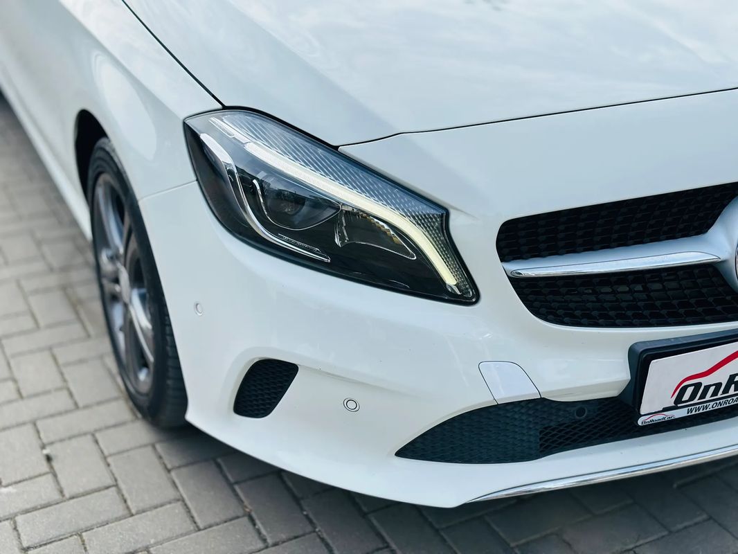Mercedes-Benz A 180 (BlueEFFICIENCY) 7G-DCT Urban - 13