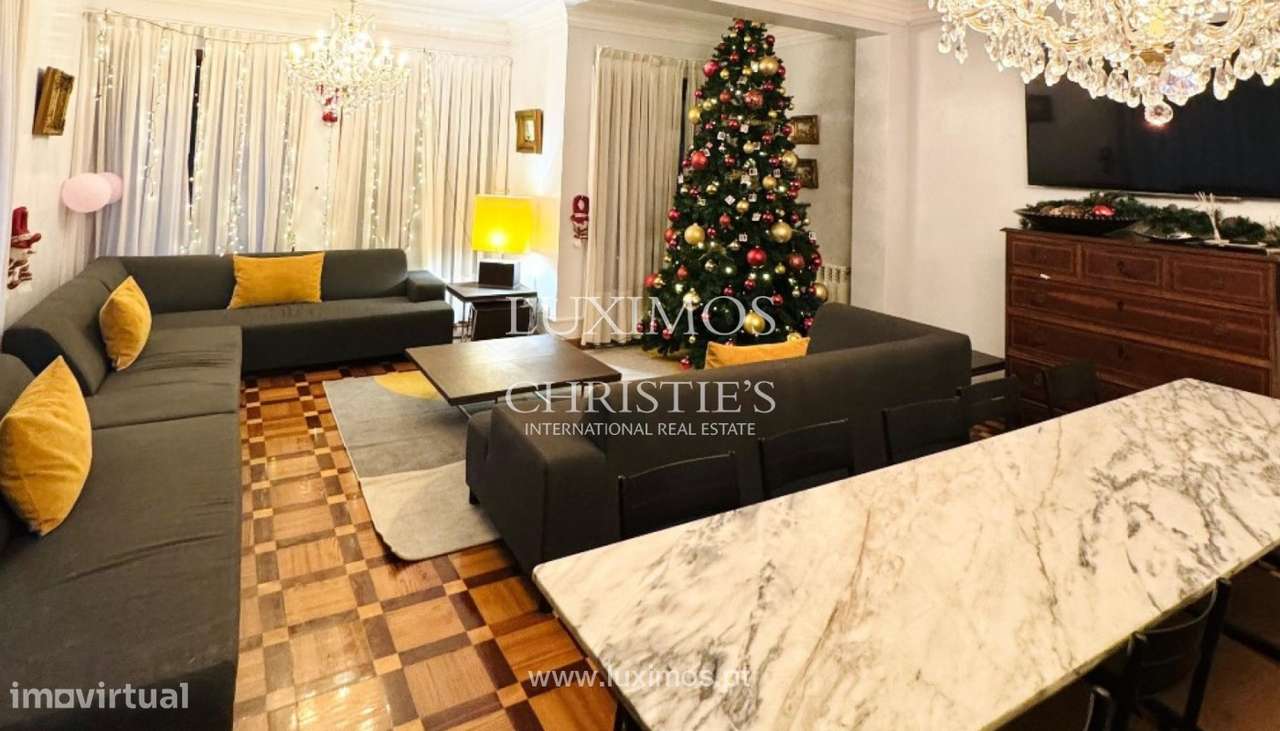 Moradia com onze quartos para venda em Rio Tinto, Gondomar - Grande imagem: 5/25