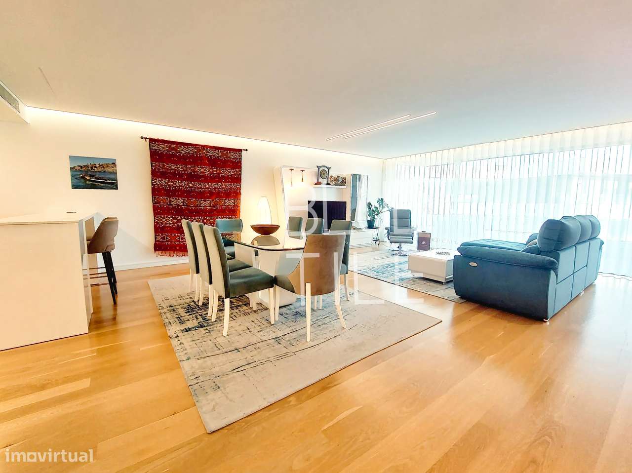 Apartamento T3 – último piso, garagem fechada, primeira linha de praia-5