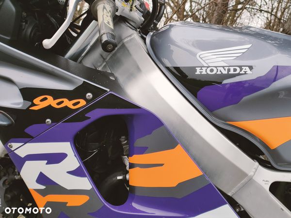 Honda CBR - 1