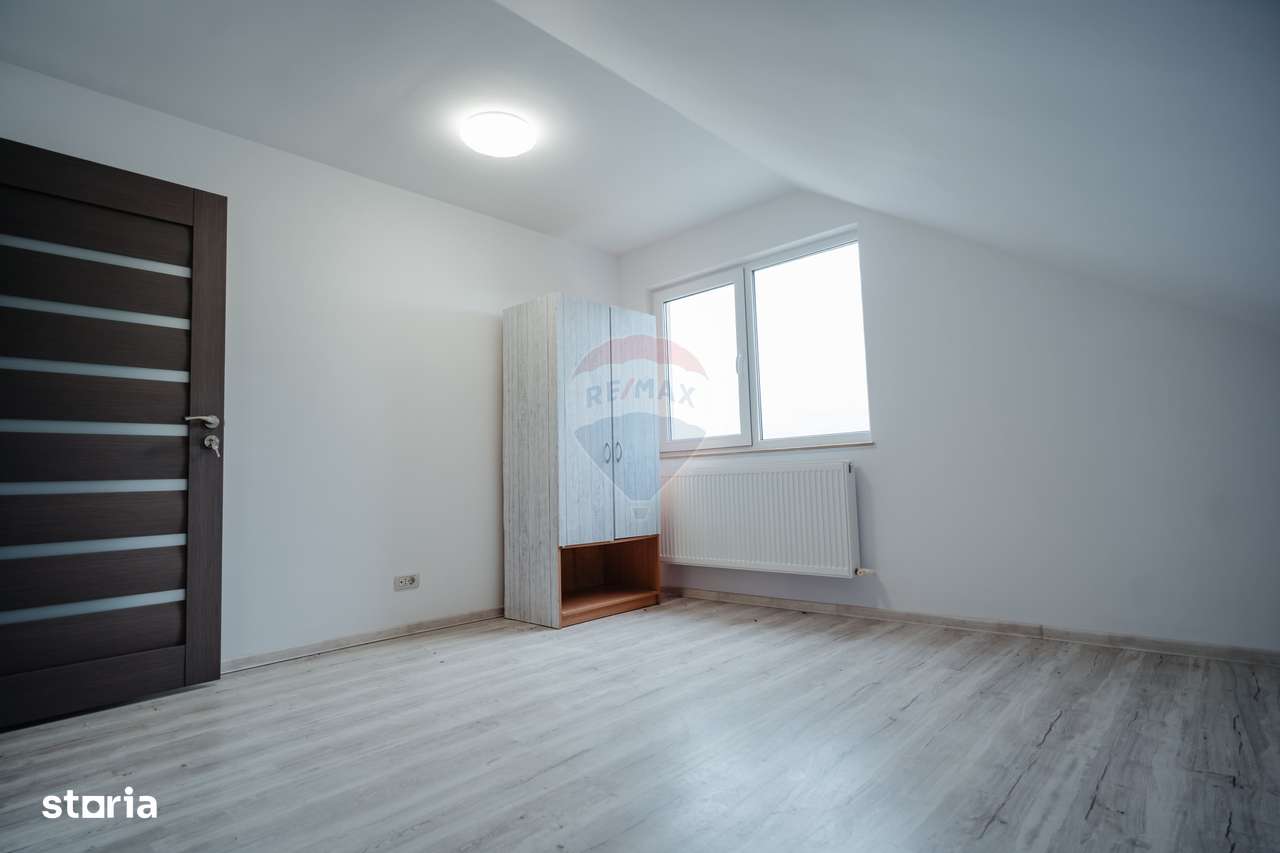 Apartament cu 3 camere de vânzare în zona Burdujeni-8