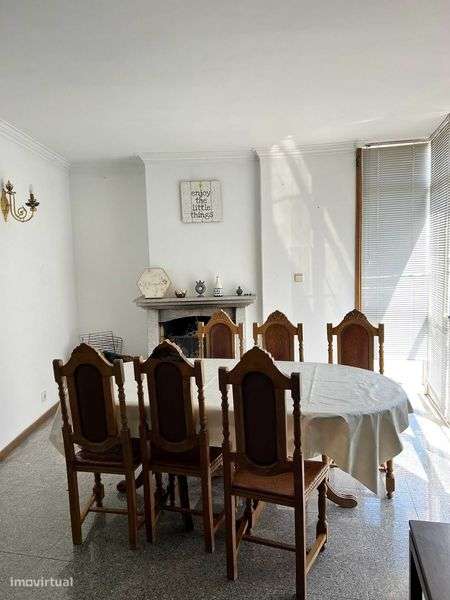 Apartamento T2 + Garagem em S. João da Madeira (108,5 + 11 m2) - Grande imagem: 3/12